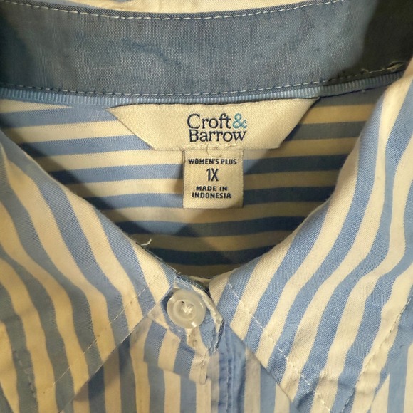 Croft & Barrow Womens 1X Blue White Striped‎ Long Sleeve Button Down Shirt - Picture 2 of 8